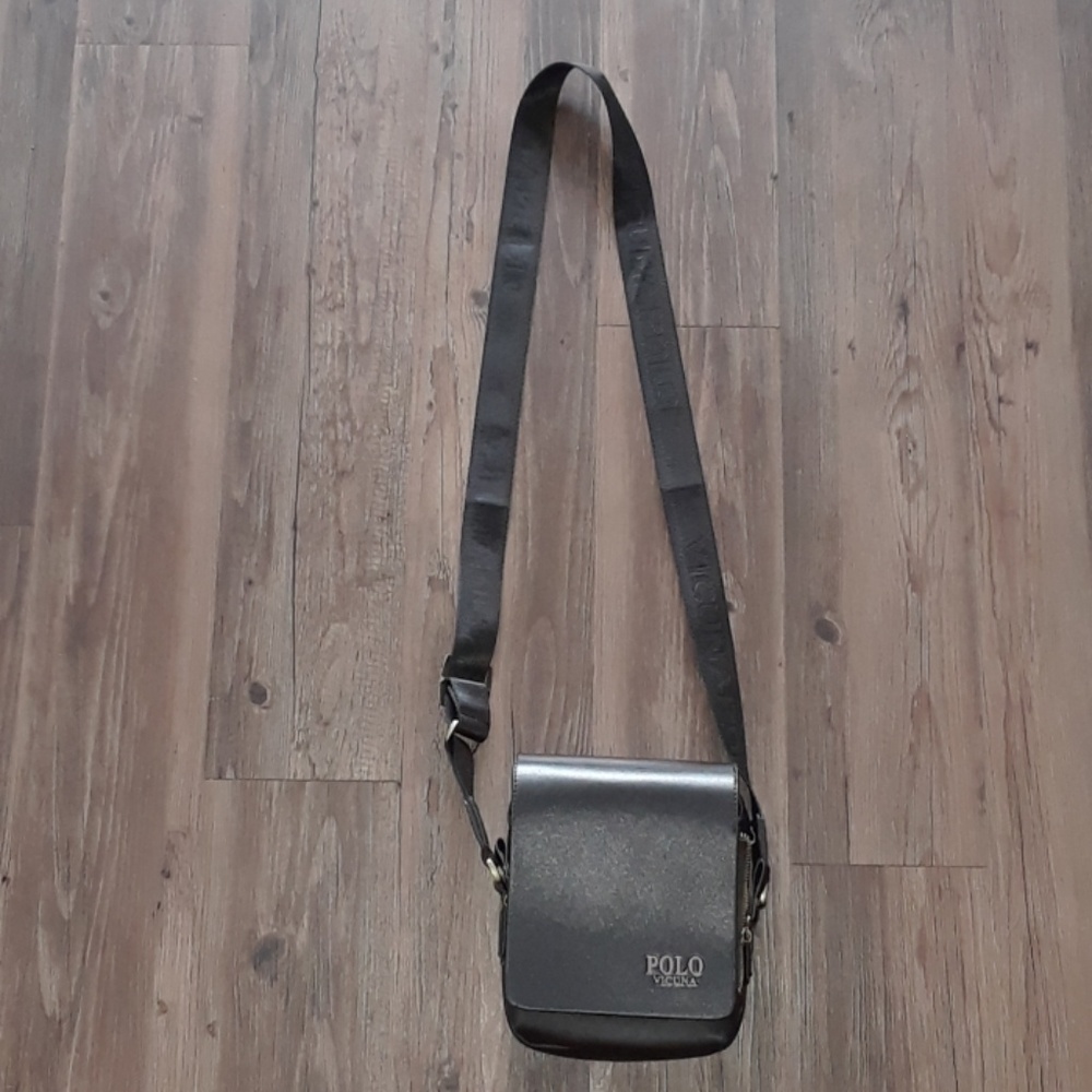 Men's messenger bag